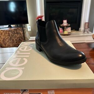 Aetrex Black Ankle Boots